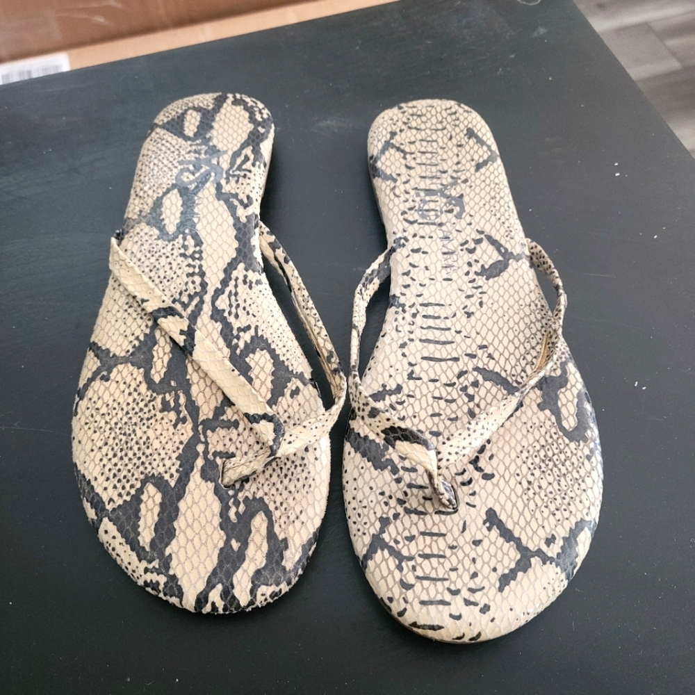 Yosi Samra | Thong Sandals - Size 5